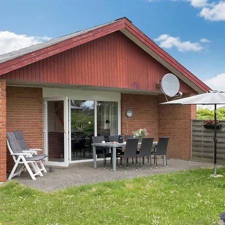 Holiday home Dvaerg - 350m From The Sea In Western Jutland By Interhome